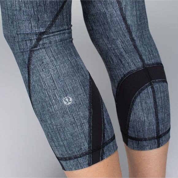 Lululemon Inspire Crop Leggings - Picture 6 of 9